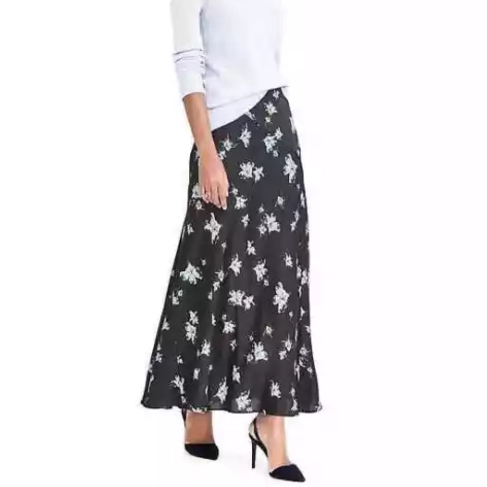 NWT Banana Republic Black Maxi Floral Skirt size 8
